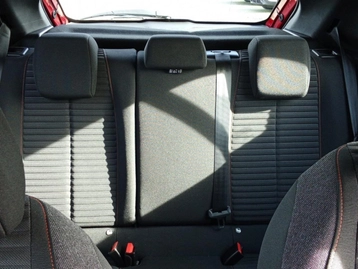 Image véhicule  Peugeot 208 (32)