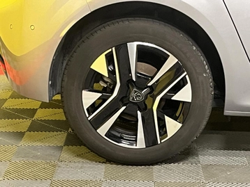 Image véhicule  Peugeot 208 (35)