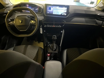 Image véhicule  Peugeot 208 (26)
