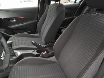 Image véhicule  Peugeot 208 (7)