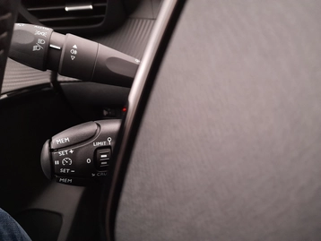 Image véhicule  Peugeot 208 (11)