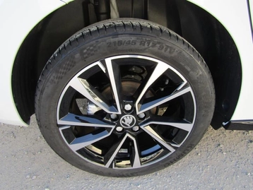 Image véhicule  Skoda FABIA (11)