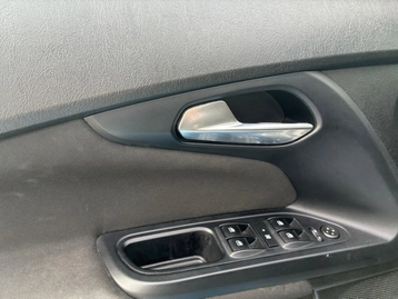 Image véhicule  Fiat TIPO SW (16)