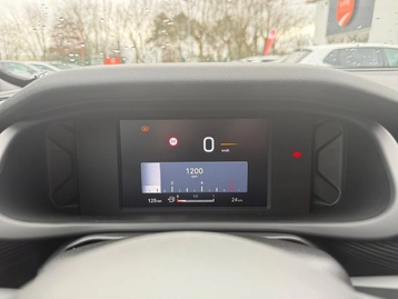 Image véhicule  Jeep AVENGER (25)