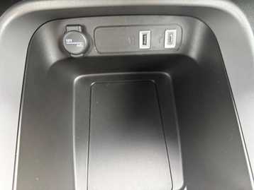 Image véhicule  Jeep AVENGER (36)