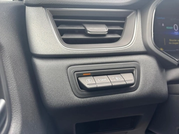 Image véhicule  Renault CAPTUR (16)