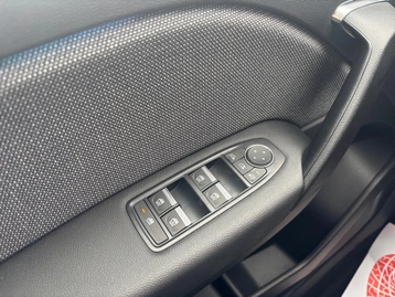 Image véhicule  Renault CAPTUR (15)