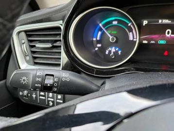 Image véhicule  Kia CEED SW PHEV BUSINESS (17)