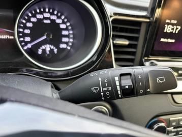 Image véhicule  Kia CEED SW PHEV BUSINESS (18)