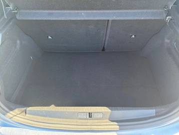 Image véhicule  Peugeot 208 (36)