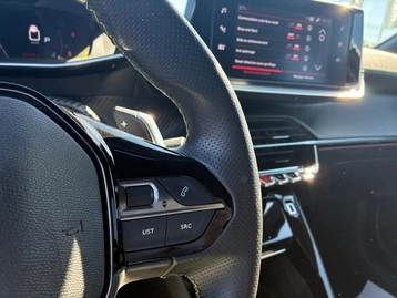 Image véhicule  Peugeot 208 (21)