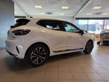 Image véhicule  Renault CLIO V (3)