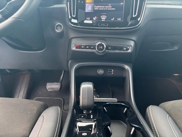 Image véhicule  Volvo XC40 (34)