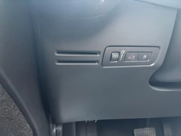 Image véhicule  Volvo XC40 (22)