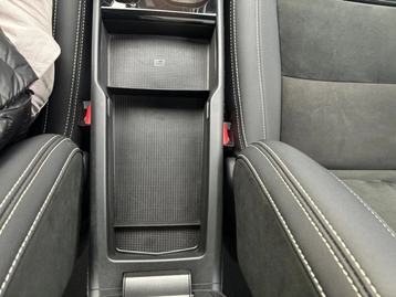 Image véhicule  Volvo XC40 (37)