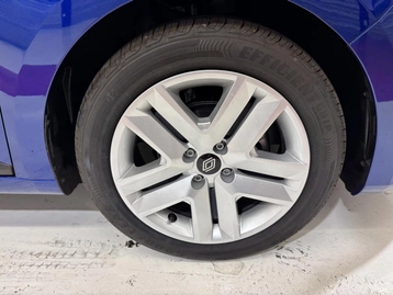 Image véhicule  Renault CLIO (32)