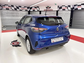 Image véhicule  Renault CLIO (4)