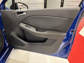 Image véhicule  Renault CLIO (21)
