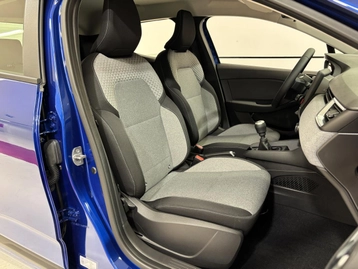 Image véhicule  Renault CLIO (22)
