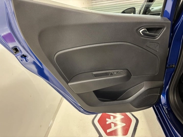 Image véhicule  Renault CLIO (17)