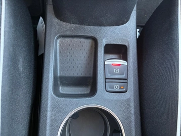 Image véhicule  Renault CAPTUR (36)