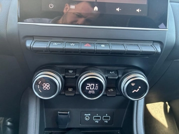 Image véhicule  Renault CAPTUR (33)