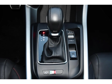 Image véhicule  Alfa Romeo TONALE (45)