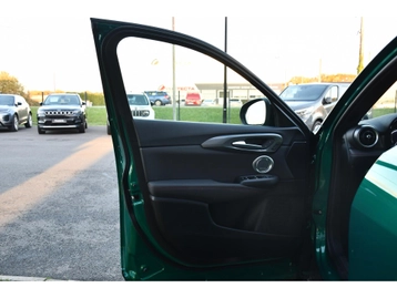 Image véhicule  Alfa Romeo TONALE (21)