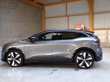 Image véhicule  Renault MEGANE E-TECH (3)