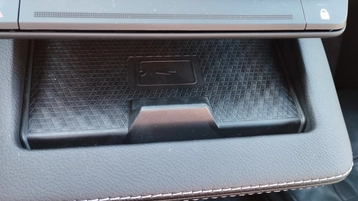 Image véhicule  Renault MEGANE E-TECH (15)