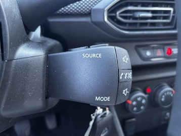 Image véhicule  Dacia SANDERO (13)