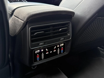 Image véhicule  Audi RS Q8 (33)