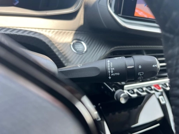 Image véhicule  Peugeot 208 (22)