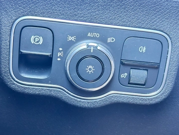 Image véhicule  Mercedes GLB (13)