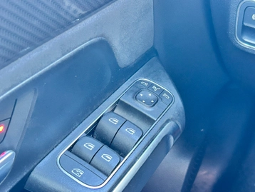 Image véhicule  Mercedes GLB (12)