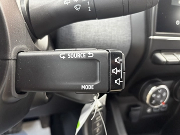 Image véhicule  Renault CLIO (14)