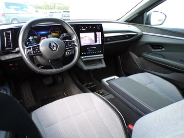 Image véhicule  Renault MEGANE E-TECH (12)