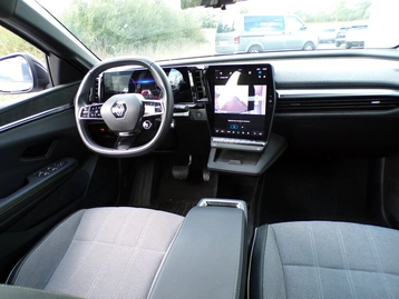 Image véhicule  Renault MEGANE E-TECH (13)