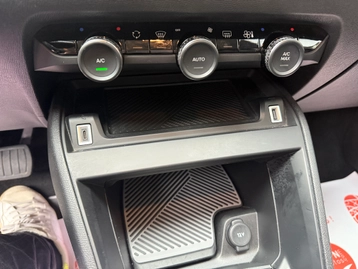Image véhicule  Citroën C4 (17)
