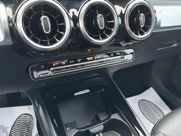 Image véhicule  Mercedes GLB (13)