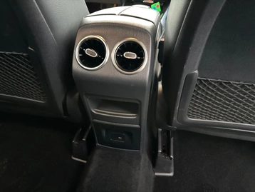 Image véhicule  Mercedes GLB (45)