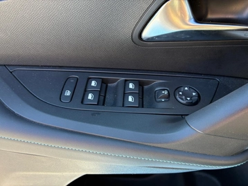 Image véhicule  Peugeot 2008 (12)