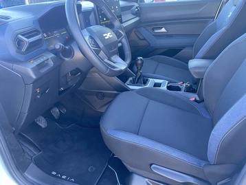 Image véhicule  Dacia BIGSTER (14)