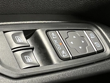 Image véhicule  Renault TRAFIC (6)