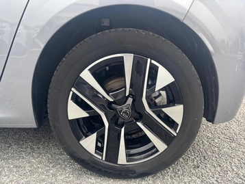 Image véhicule  Peugeot 208 (7)