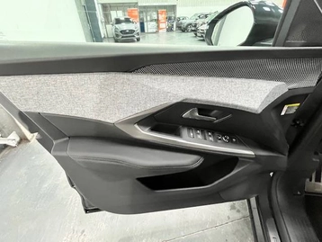 Image véhicule  Peugeot 3008 (8)