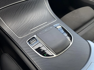 Image véhicule  Mercedes CLASSE GLC (41)