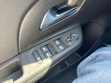 Image véhicule  Opel CORSA (19)