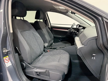 Image véhicule  Volkswagen GOLF (36)
