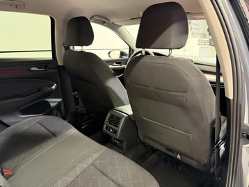 Image véhicule  Volkswagen GOLF (38)